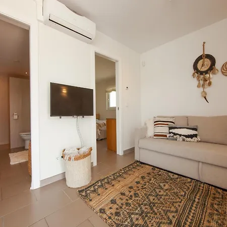 Madrugada, Beachside In Costabella Villa Marbella