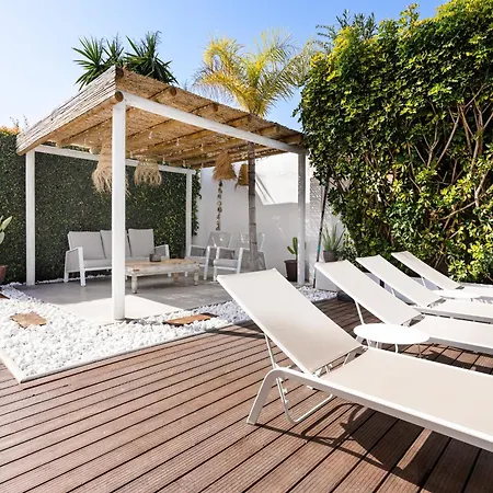 Madrugada, Beachside In Costabella *